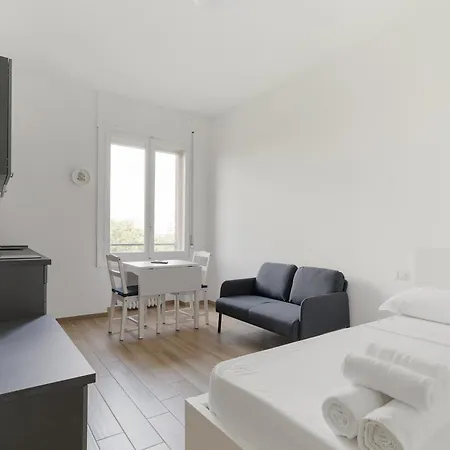 Abbiategrasso - Agrippa - 2 * 밀라노